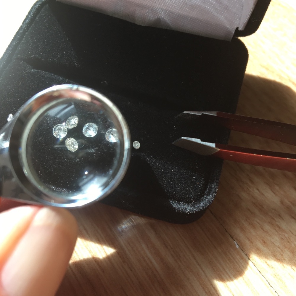 Real diamond chips💕